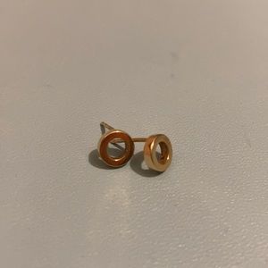 18 karat yellow gold open circle earrings.